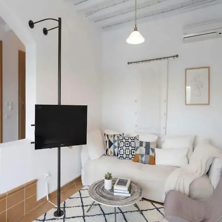 3-bed In Διαμέρισμα Άνω Μερά